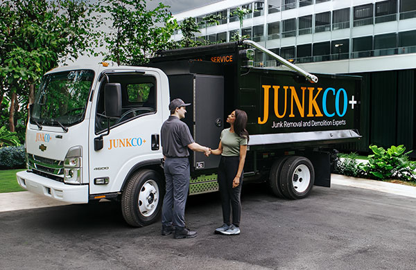 JunkCo Worker